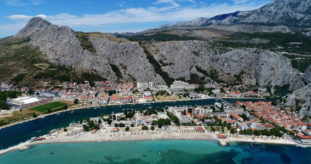 topaz travel omis